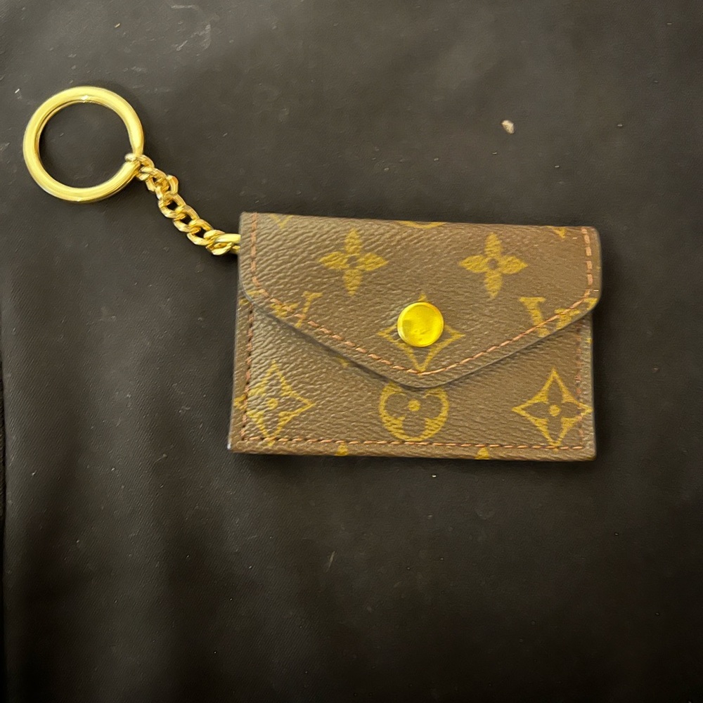 LV keychain Wallet
